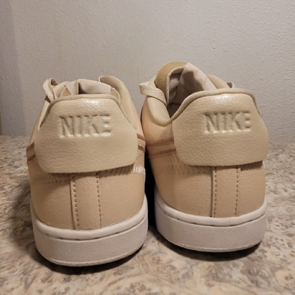 Women's Nike Court Vision Low Premium - Picture 10 of 10